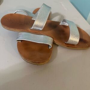 SBJ Austin Metallic Silver Leather Slide Sandals – Size 38 (Fits US 7.5–8)